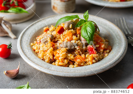 Bulgur with chicken hearts Bulgur with chicken hearts 88374652