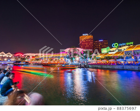 シンガポール　クラーク・キー　夜景 88375697