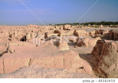 シルクロード　中国　新疆ウイグル自治区　トルファン　世界文化遺産　交河故城 88382659
