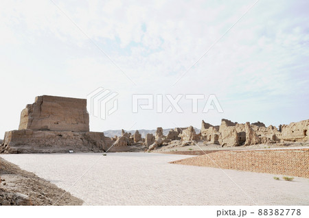 シルクロード　中国　新疆ウイグル自治区　トルファン　世界文化遺産　交河故城 88382778