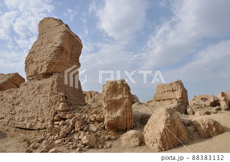 シルクロード　中国　新疆ウイグル自治区　トルファン　世界文化遺産　交河故城 88383132