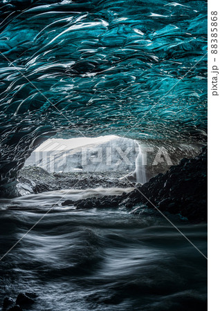 Ice Cave in Island Ice Cave in Island 88385868