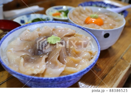 ホッキ丼（青森県八戸市） 88386525