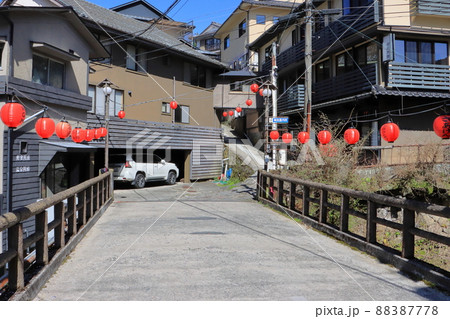 石畳の温泉街(湯平温泉) 石畳の温泉街(湯平温泉) 88387778