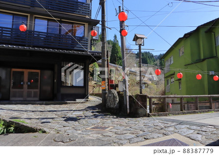 石畳の温泉街（湯平温泉） 88387779