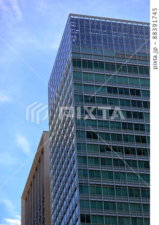 ビルと青空　イメージ 88391745