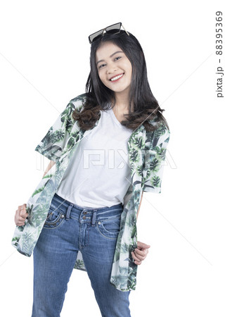 Asian woman with sunglasses standing 88395369