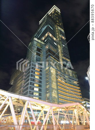 【大阪府】あべのハルカスの夜景（天王寺） 88395670