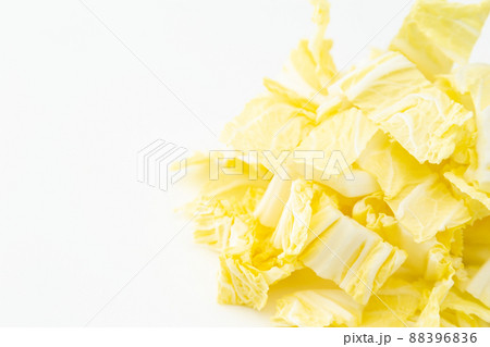 カットした白菜 白バック カットした白菜 白バック 88396836