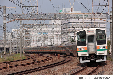 グリーン車を連結した15両編成でJR東海道本線を快走する211系電車_2009/9/27撮影の写真素材 [88404502] - PIXTA