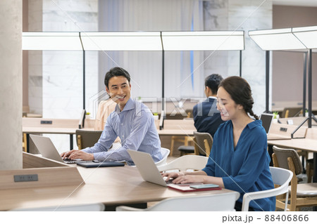 シェアオフィス　コワーキングスペース　イメージ 88406866