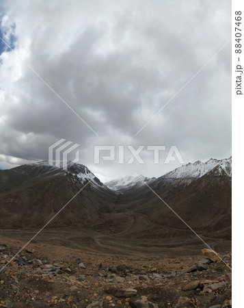 Khardung la, Mountains, Himalayas, Clouds, Ladakh, India Khardung la, Mountains, Himalayas, Clouds, Ladakh, India 88407468