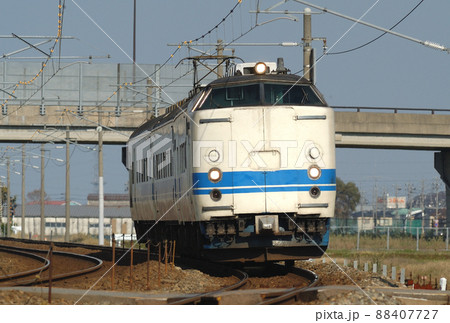 北陸本線 加賀笠間-美川 JR西日本 419系 D05編成(福井) 北陸本線 加賀笠間-美川 JR西日本 419系 D05編成(福井) 88407727