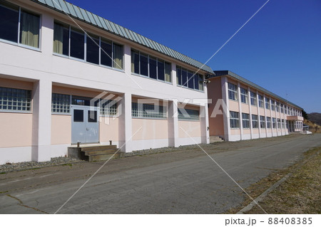 静内町立春立小学校(廃校) 静内町立春立小学校(廃校) 88408385