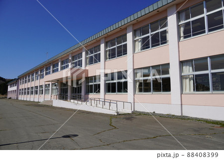 静内町立春立小学校（廃校） 88408399