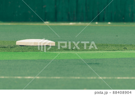 野球のベース 88408904