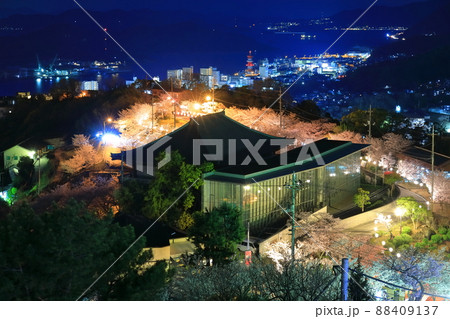 【広島県】千光寺公園の夜桜(尾道) 【広島県】千光寺公園の夜桜(尾道) 88409137