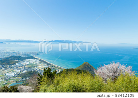 観音寺の遠景 88412109