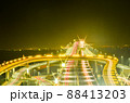 夜の東京湾アクアライン 88413203