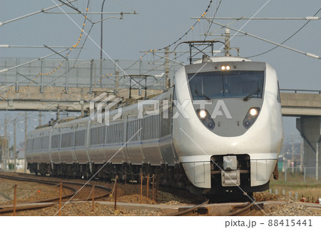 北陸本線　加賀笠間－美川　JR西日本　683系　T25+T34+W12編成（金沢）　サンダーバード 88415441