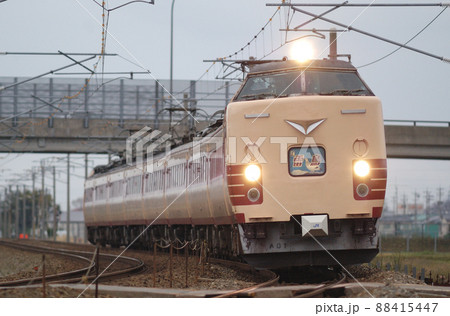 北陸本線　加賀笠間－美川　JR西日本　485系　A01編成（京都）　雷鳥 88415447