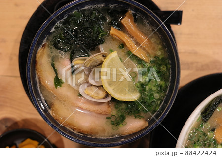 濃厚煮干しラーメンと貝出汁塩ラーメン（青森県） 88422424
