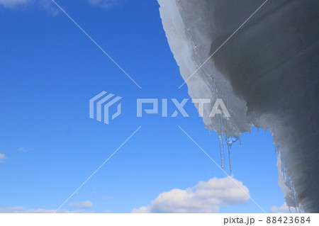 雪庇イメージ 雪庇イメージ 88423684