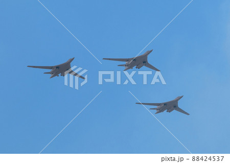 ロシア空軍ツポレフTu-160Mブラックジャック編隊飛行 ロシア空軍ツポレフTu-160Mブラックジャック編隊飛行 88424537