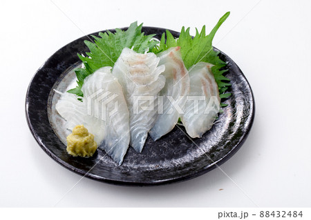 鯛の刺身　sashimi 88432484