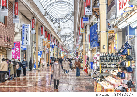 東京の都市風景 新小岩ルミエール商店街 東京の都市風景 新小岩ルミエール商店街 88433677