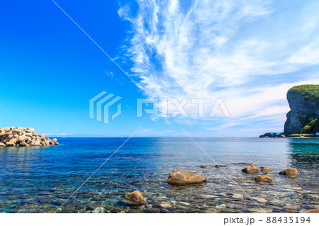 北海道余市町、夏の余市漁港【8月】 88435194