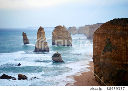 Straight view of Twelves Apostles in Great Ocean Road, Victoria, Australia. 88439337