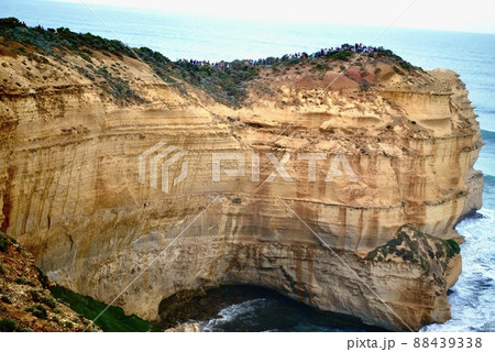 Straight view of Twelves Apostles in Great Ocean Road, Victoria, Australia. 88439338