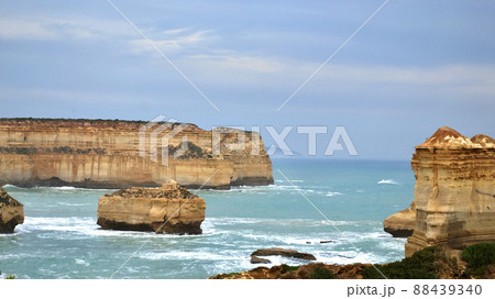 Straight view of Twelves Apostles in Great Ocean Road, Victoria, Australia. 88439340
