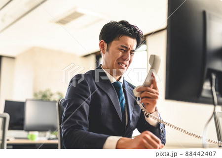 ビジネス　電話対応 88442407