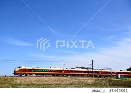 常磐線を行くE653系K70編成 88446361