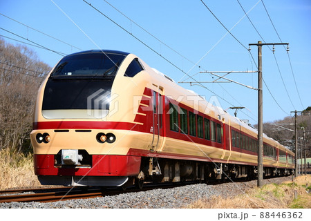 常磐線を行くE653系K70編成 88446362