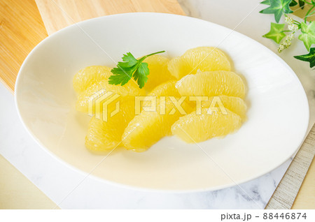 むいた柑橘類 文旦 むいた柑橘類 文旦 88446874