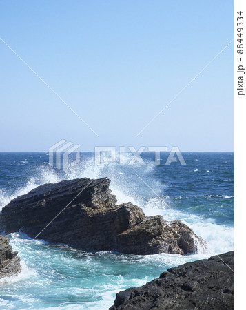 荒波の城ヶ島 自然風景 荒波の城ヶ島 自然風景 88449334