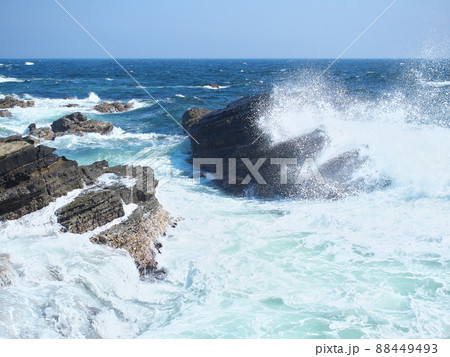 荒波の城ヶ島 自然風景 荒波の城ヶ島 自然風景 88449493