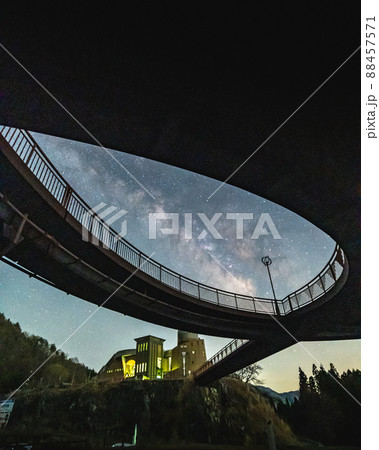 福島県田村市　星の村天文台の天の川 88457571