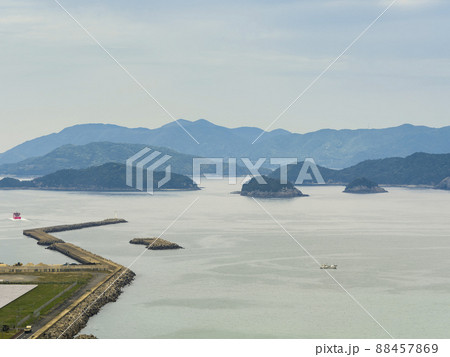 長崎県 福江島から望む五島の島々 / Fukue Island, Goto, Japan 長崎県 福江島から望む五島の島々 / Fukue Island, Goto, Japan 88457869