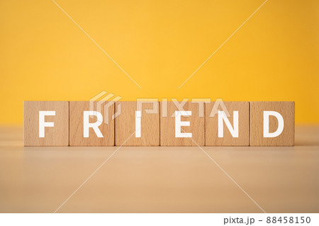 友達のイメージ|「FRIEND」と書かれた積み木 友達のイメージ|「FRIEND」と書かれた積み木 88458150