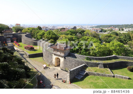 沖縄　那覇　首里城から見る那覇の街並み 88465436