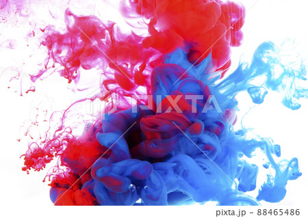 水中に広がるカラフルな絵具 水中に広がるカラフルな絵具 88465486