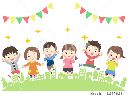 街並みで笑顔でジャンプする子供たち　線なし 88466814
