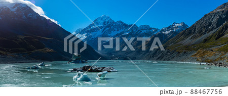 ニュージーランド　アオラキ・マウント・クック国立公園のフッカー・バレー・トラックのフッカー氷河湖 88467756