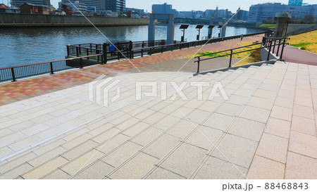 志茂防災船着場(水と風のテラス)の風景(2022年3月撮影) 志茂防災船着場(水と風のテラス)の風景(2022年3月撮影) 88468843