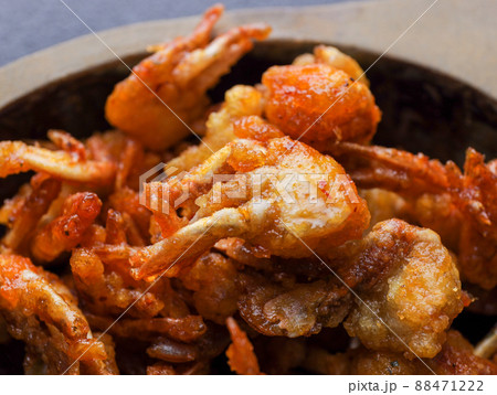 カニの唐揚げ カニの唐揚げ 88471222