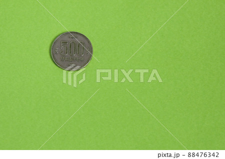 初代500円硬貨（白銅貨） 88476342